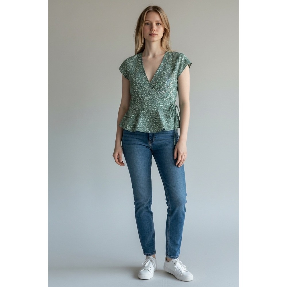 Style Envy Womens Sage Green Floral Wrap Peplum Blouse Flutter Sleeve NWT L